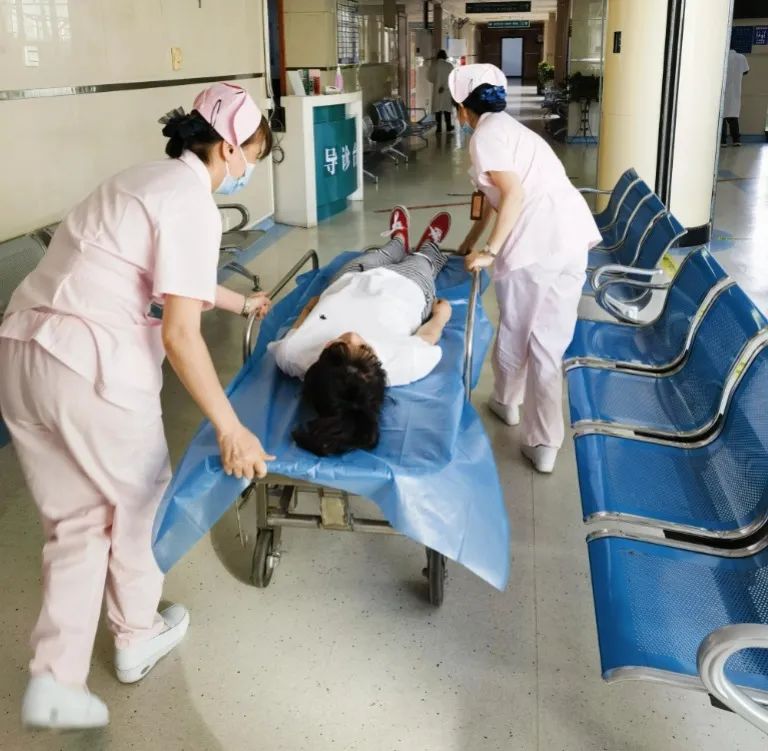 生死时速 “救”在眼前！萍矿总医院开展门诊患者突发晕厥意外情况应急演练