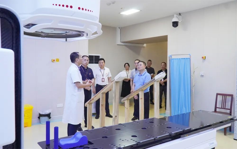 市卫健委党组书记、主任黄云章一行莅临萍矿总医院调研指导工作