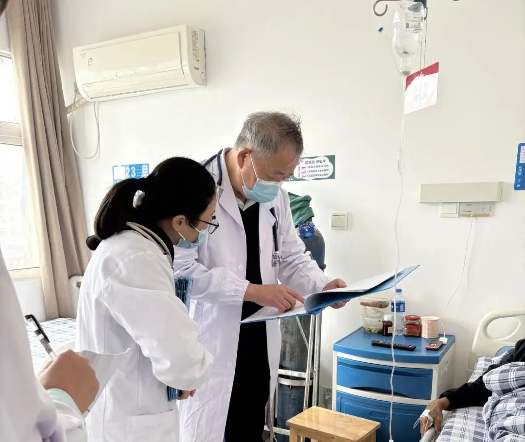 名医传经送宝，守护血压健康！萍矿总医院特邀中国高血压科创始人余振球开展高血压规范诊疗系列活动