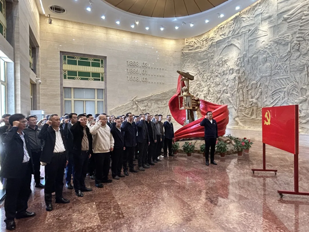 传承红色基因 凝聚奋进动能！萍矿总医院、瑞州医院（区域）联合主题党日活动圆满举行